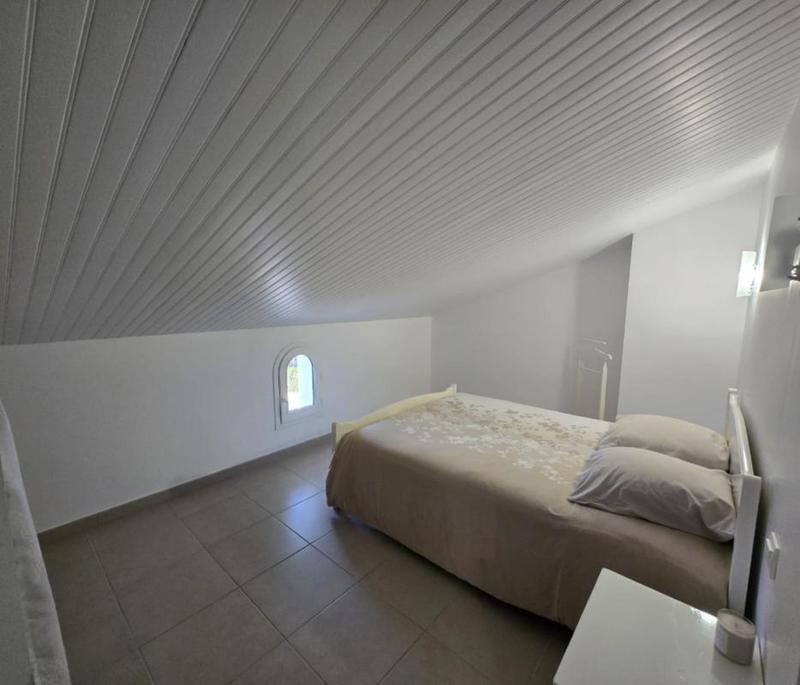 Villa - 215 m² - 12 pièces