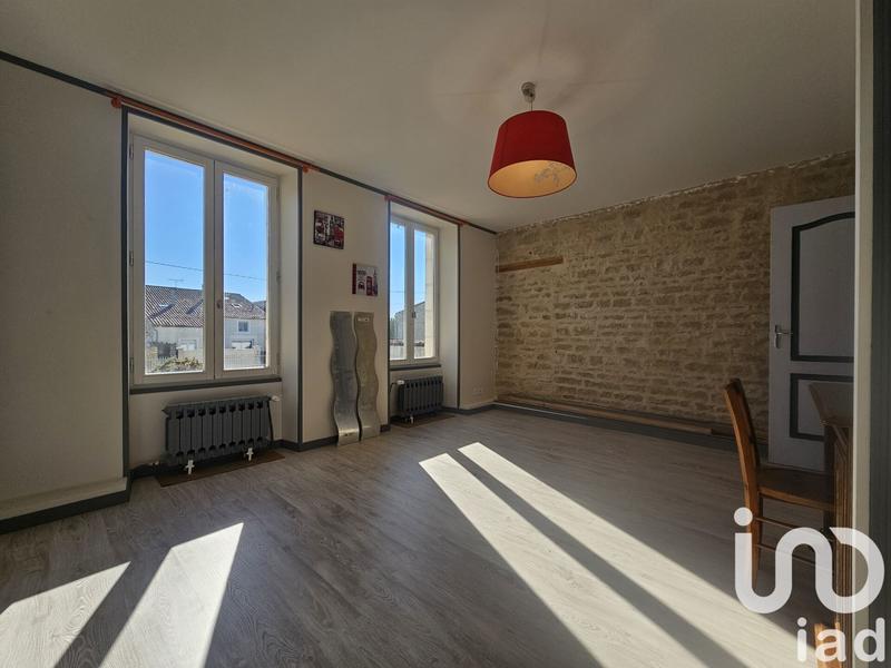 Maison - 210 m² - 6 pièces