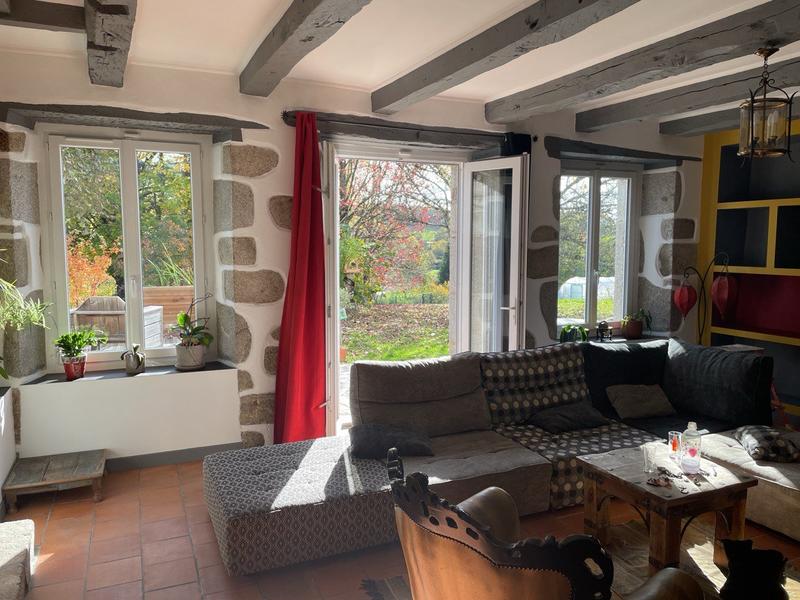 Maison - 240 m² - 11 pièces