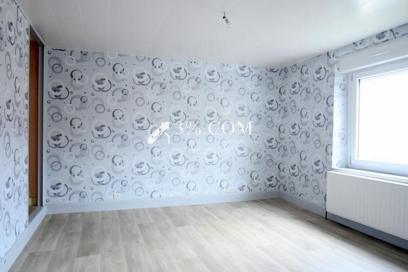 Maison - 92 m² - 6 pièces