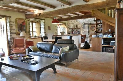 Maison ancienne - 410 m² - 15 pièces