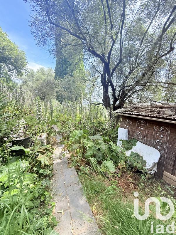 Maison - 206 m² - 7 pièces