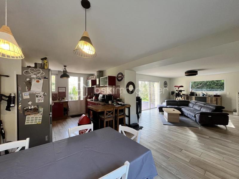 Maison - 158 m² - 6 pièces