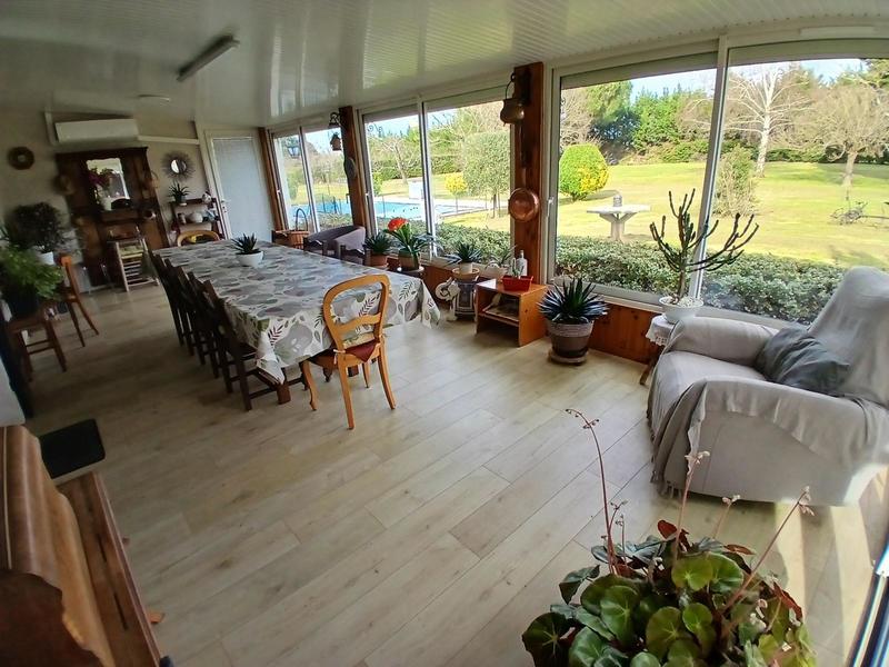 Maison - 140 m² - 6 pièces