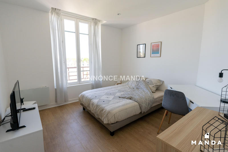 Chambre - 11 m² - 4 pièces