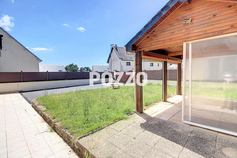 Maison - 182 m² - 9 pièces