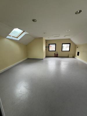 Bureau - 58 m² - 2 pièces