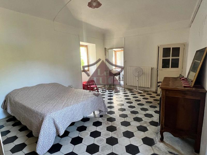 Maison en pierre - 170 m² - 6 pièces