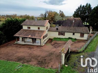 Maison de village - 215 m² - 9 pièces