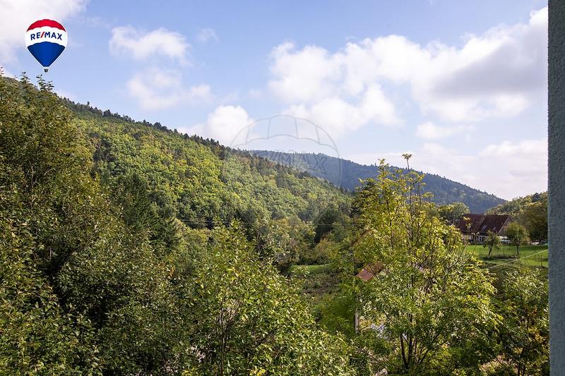 Maison - 100 m² - 6 pièces