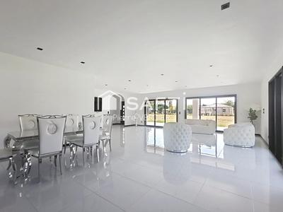 Maison - 146 m² - 4 pièces