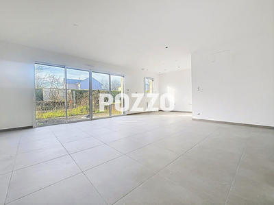 Maison - 98 m² - 5 pièces