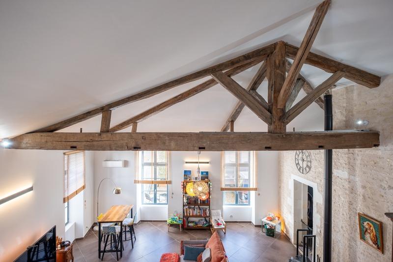 Maison en pierre - 207 m² - 7 pièces