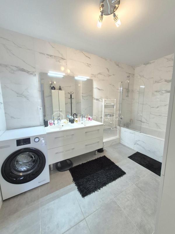 Maison - 96 m² - 4 pièces