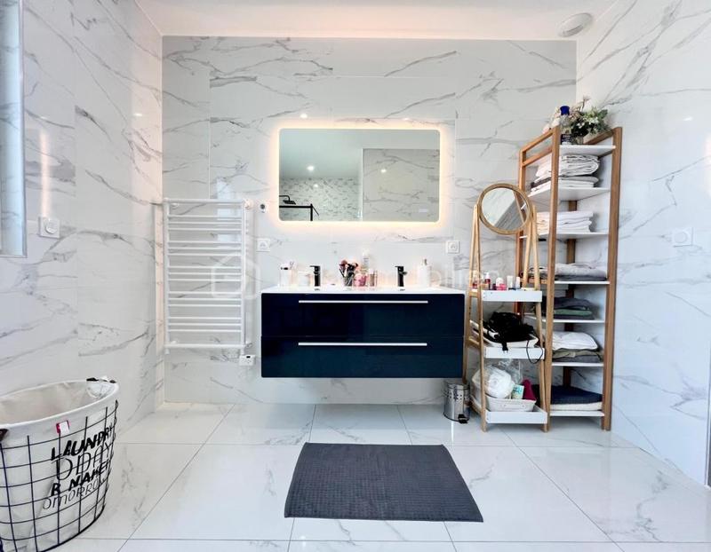 Villa - 140 m² - 5 pièces