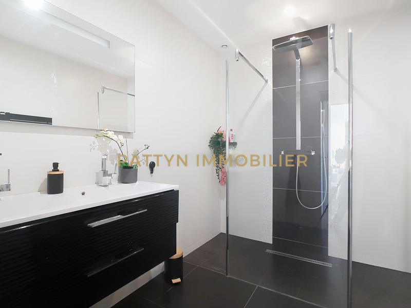 Maison - 159 m² - 7 pièces