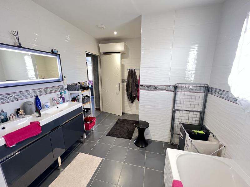 Villa - 147 m² - 5 pièces