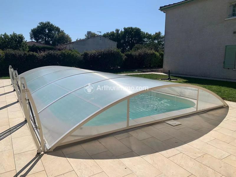 Maison - 266 m² - 8 pièces