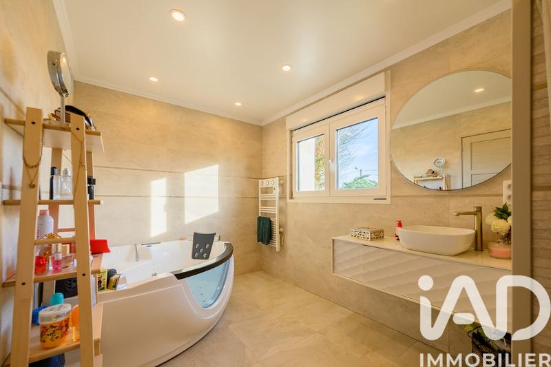 Maison - 163 m² - 5 pièces