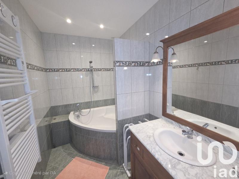 Maison - 179 m² - 6 pièces