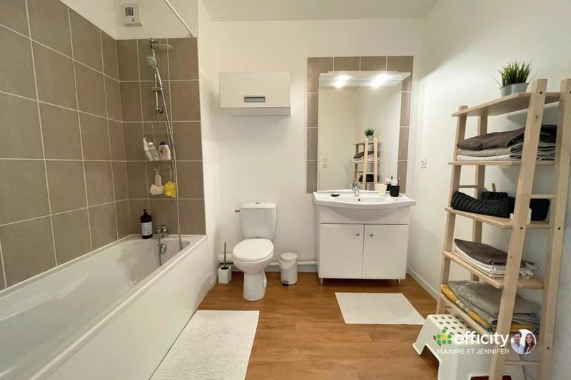 Appartement - 90 m² - 4 pièces