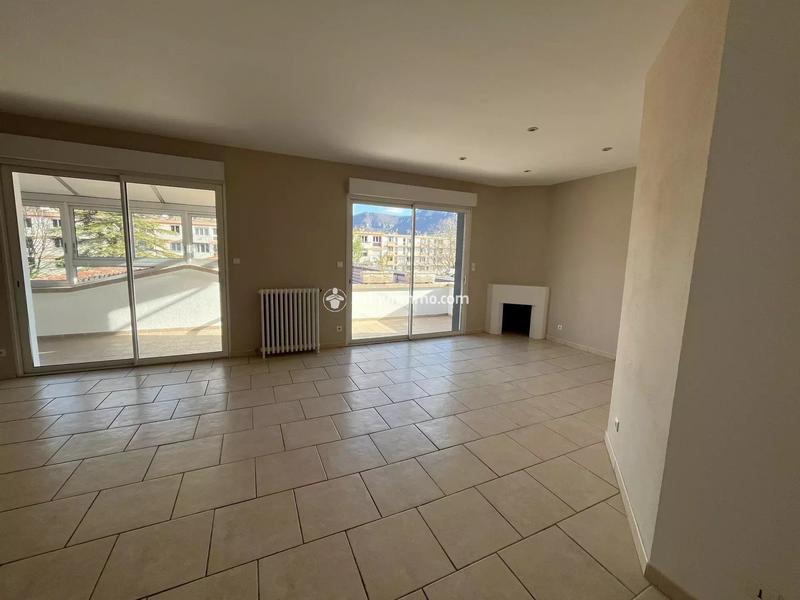 Appartement - 104 m² - 4 pièces