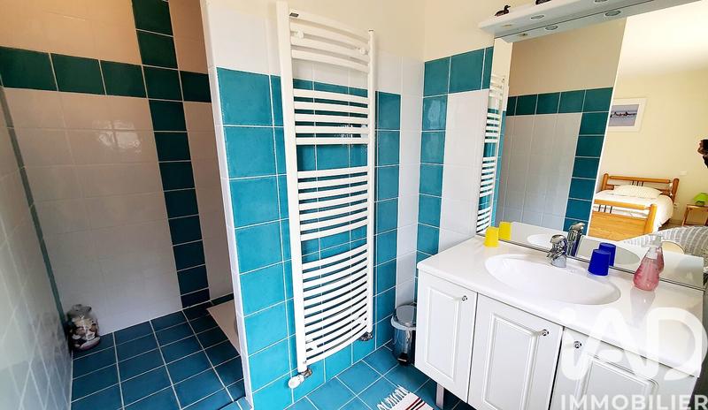 Maison - 257 m² - 6 pièces