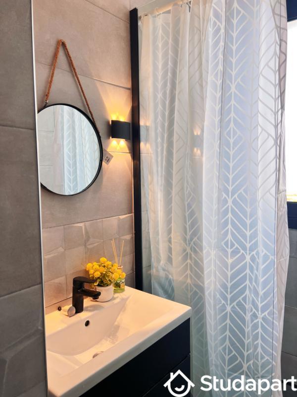 Chambre - 12 m² - 1 pièce