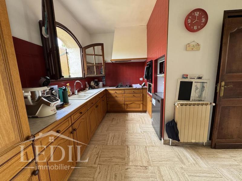 Maison - 186 m² - 6 pièces