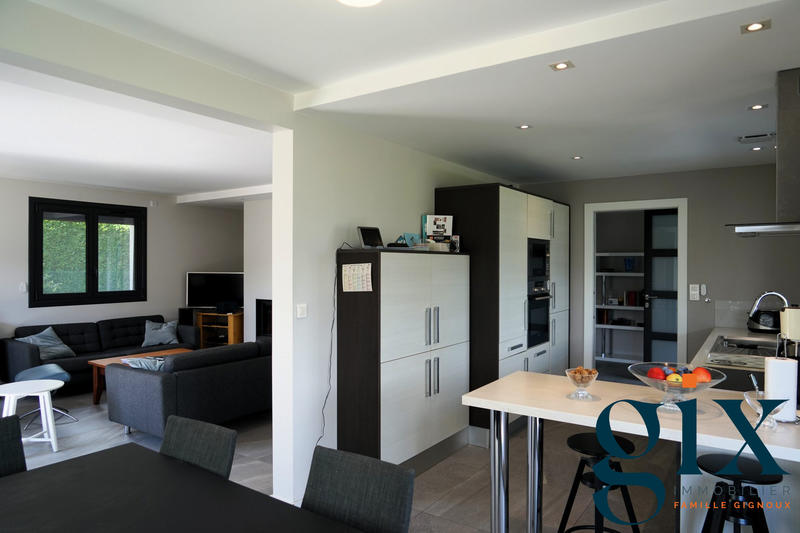 Maison - 149 m² - 7 pièces