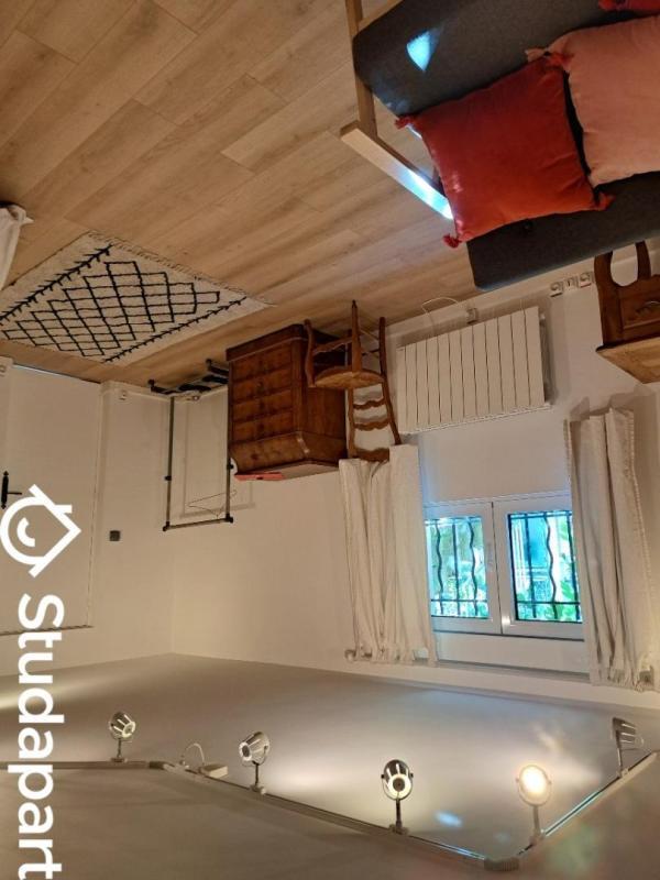 Chambre - 21 m² - 1 pièce