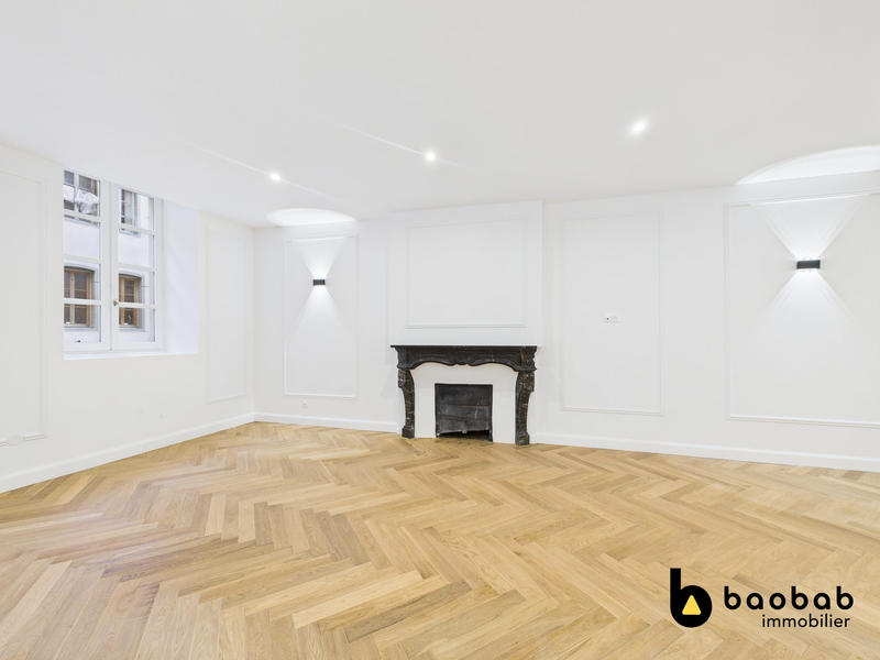 Appartement - 238 m² - 6 pièces