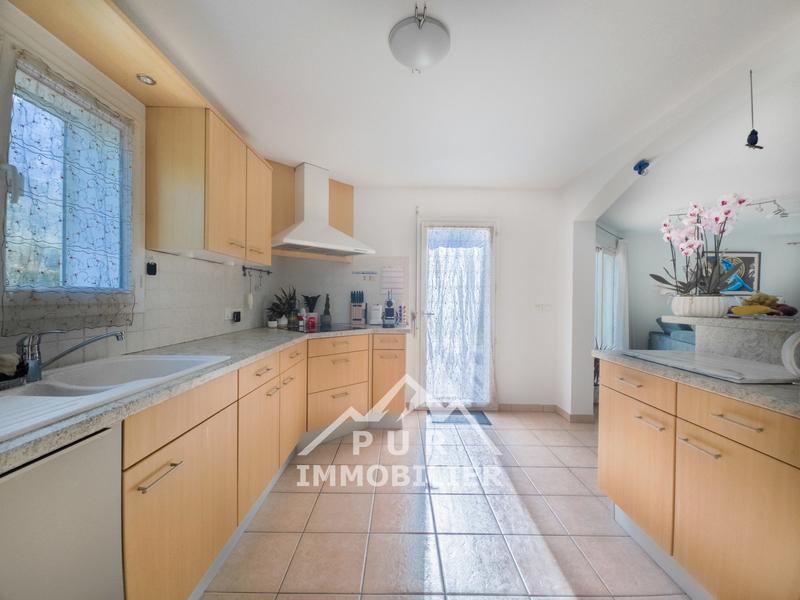 Maison - 165 m² - 6 pièces