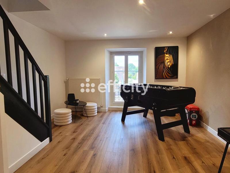 Maison - 181 m² - 6 pièces