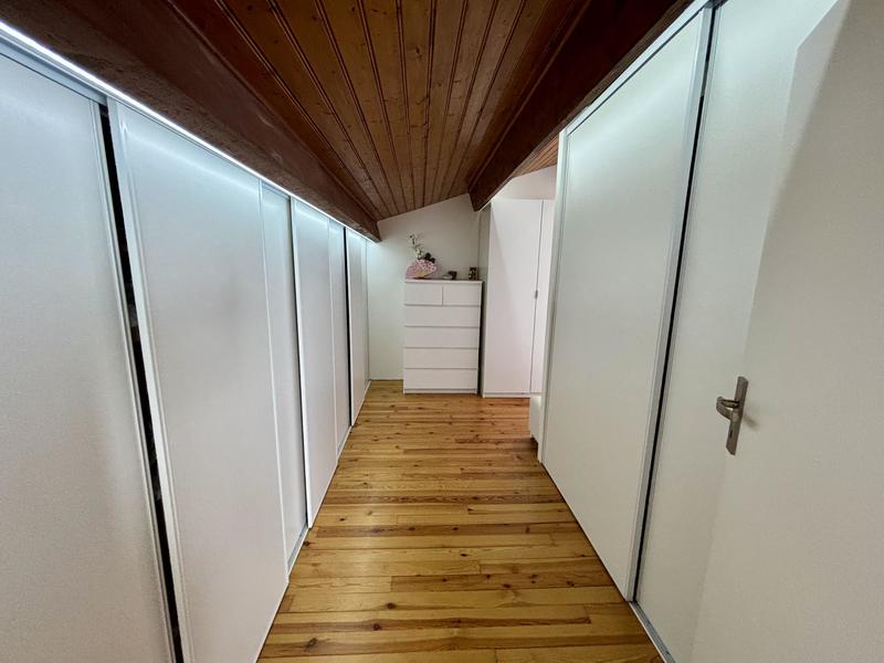 Maison - 205 m² - 5 pièces