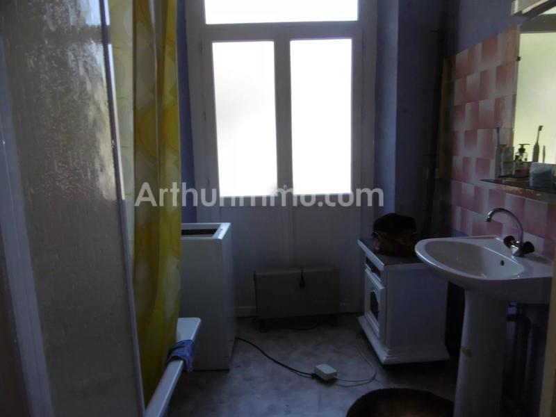 Maison - 260 m² - 10 pièces