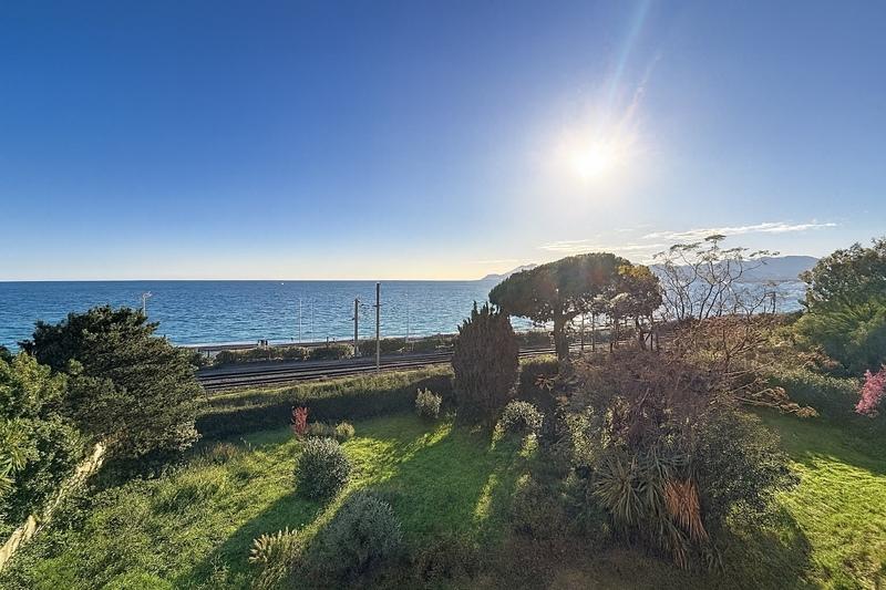 Appartement - 80 m² - 3 pièces