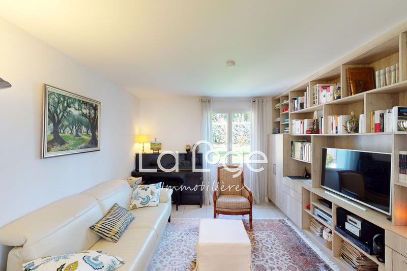 Maison - 195 m² - 7 pièces