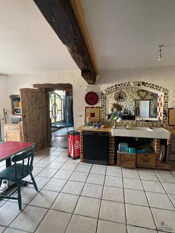 Maison ancienne - 343 m² - 9 pièces