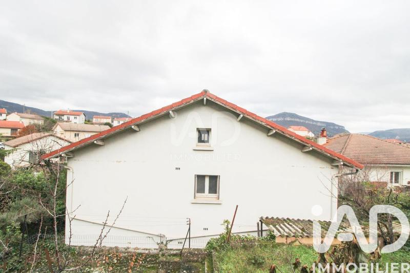 Maison - 98 m² - 5 pièces