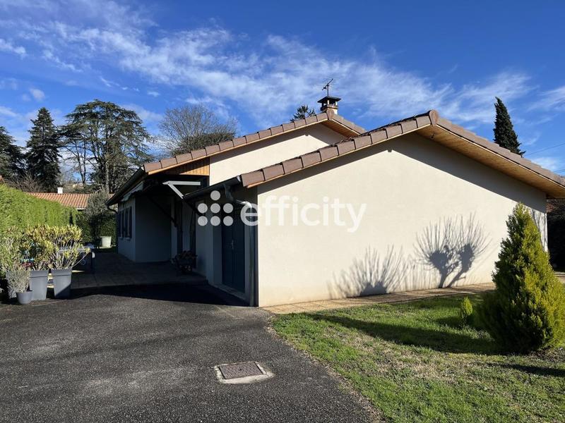 Villa - 100 m² - 5 pièces