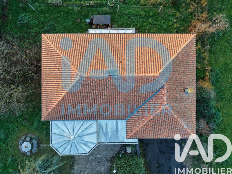 Maison - 162 m² - 8 pièces