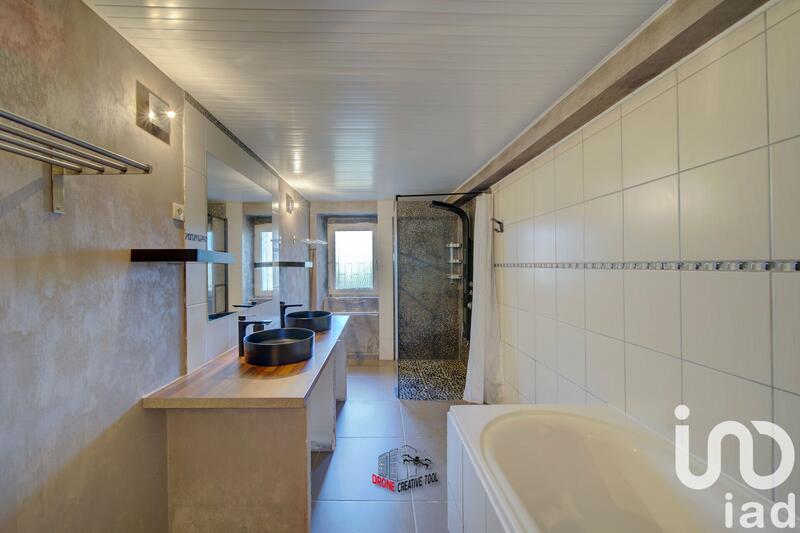 Maison de village - 160 m² - 6 pièces