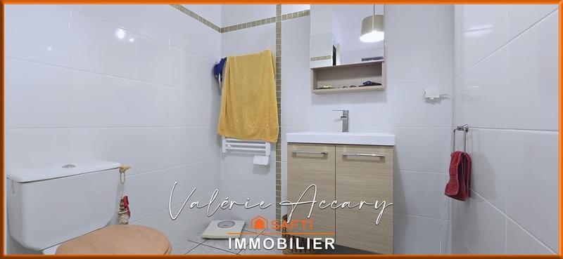 Maison - 202 m² - 8 pièces