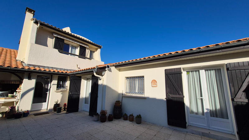 Maison - 151 m² - 6 pièces