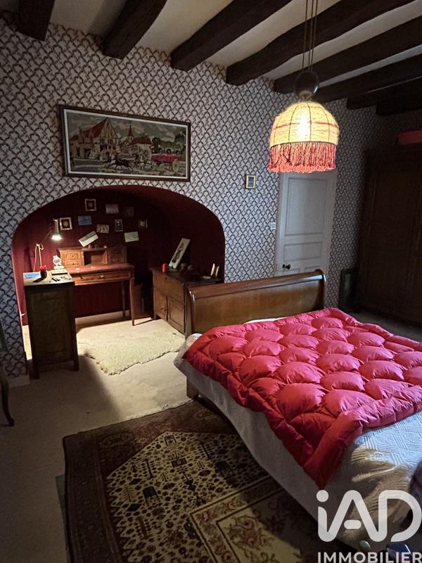 Maison - 216 m² - 8 pièces