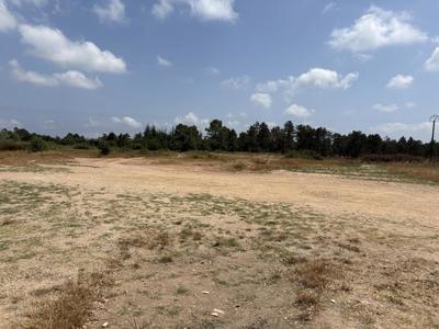 Terrain agricole - 80 000 m²