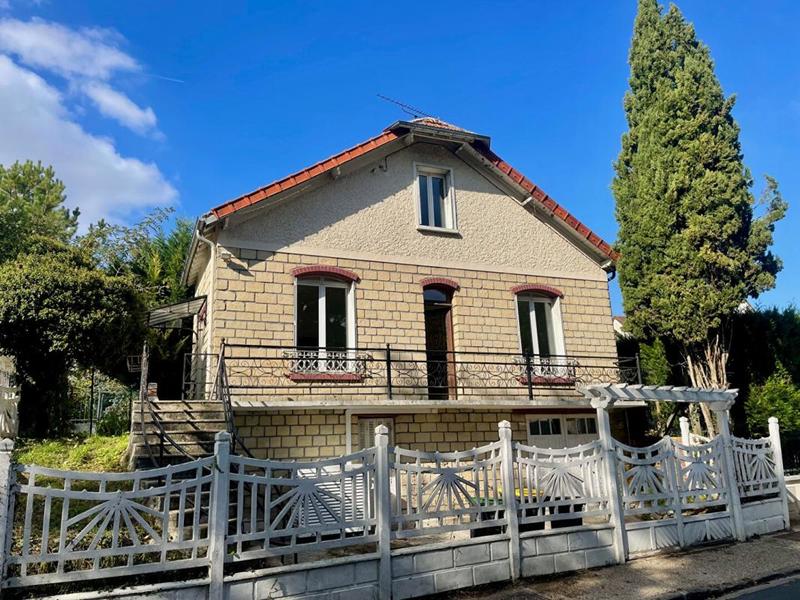 Maison - 91 m² - 5 pièces