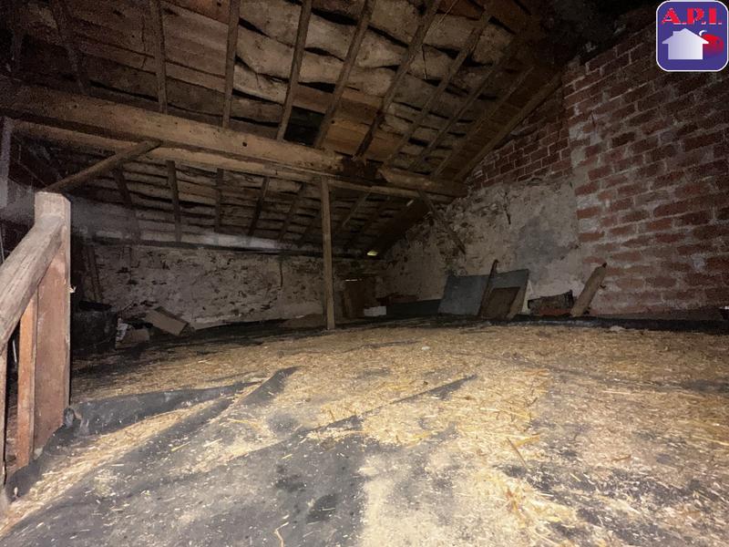 Maison - 216 m² - 8 pièces