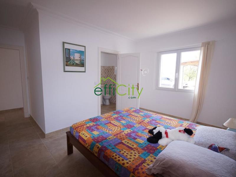 Maison - 260 m² - 7 pièces